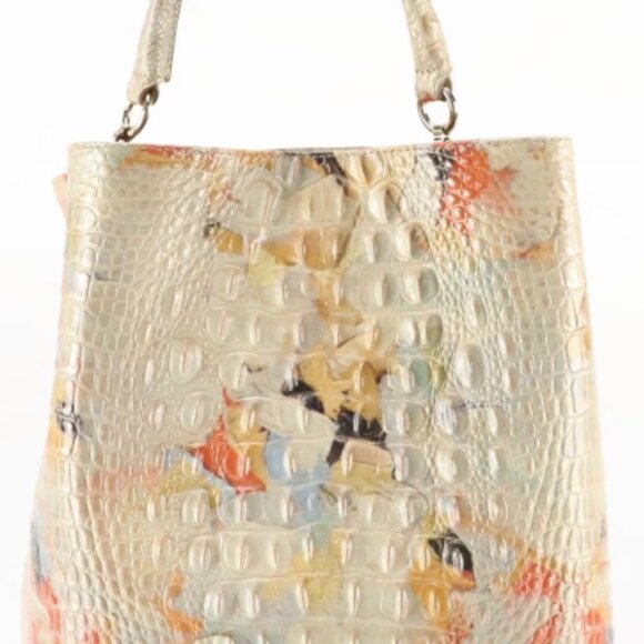 Brahmin Amelia Two-Way Bucket Bag in Oasis Melbourne Croc Embossed Leather - Picture 2 of 9
